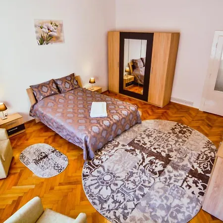 Ivy Apartment